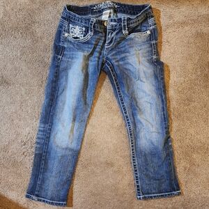 Maurices Premium Cropped Jeans Size 4 Embroidered